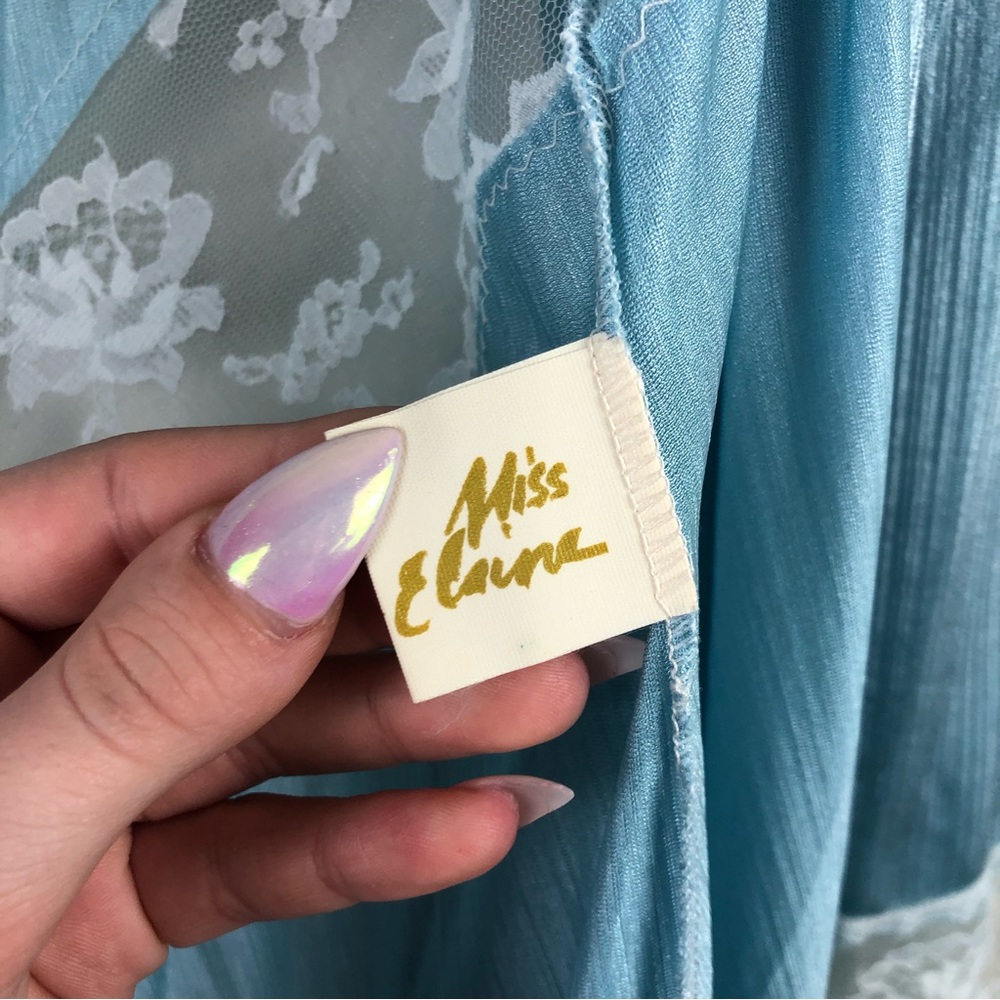Vintage Miss Elaine Blue Robe with Lace Detail - Picture 6 of 7